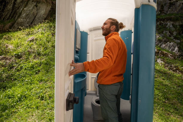 Portable Toilet Options We Offer in Claycomo, MO